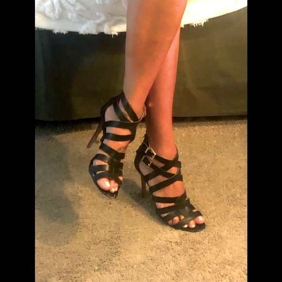 Steve Madden “Gorgeous, weave strap heel sandals sz 9 - Picture 2 of 11